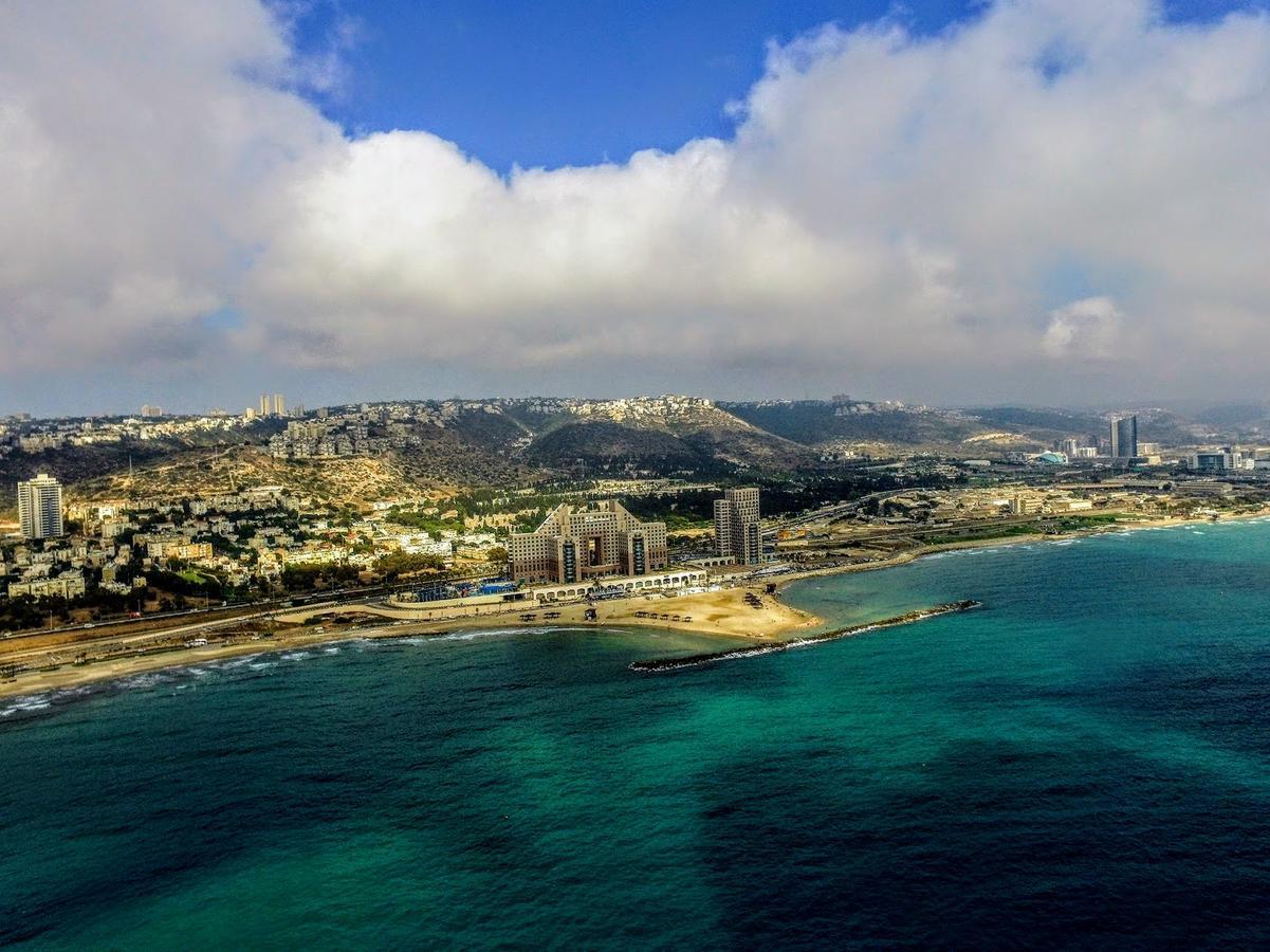 Luxurious Beach Apartment Haifa Exteriör bild