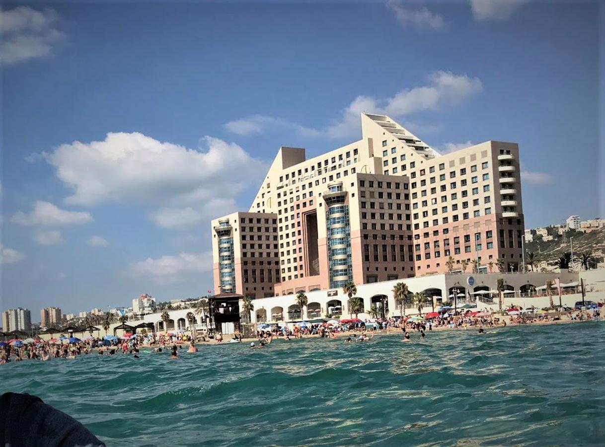 Luxurious Beach Apartment Haifa Exteriör bild